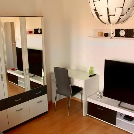 Big And Beautiful 아파트